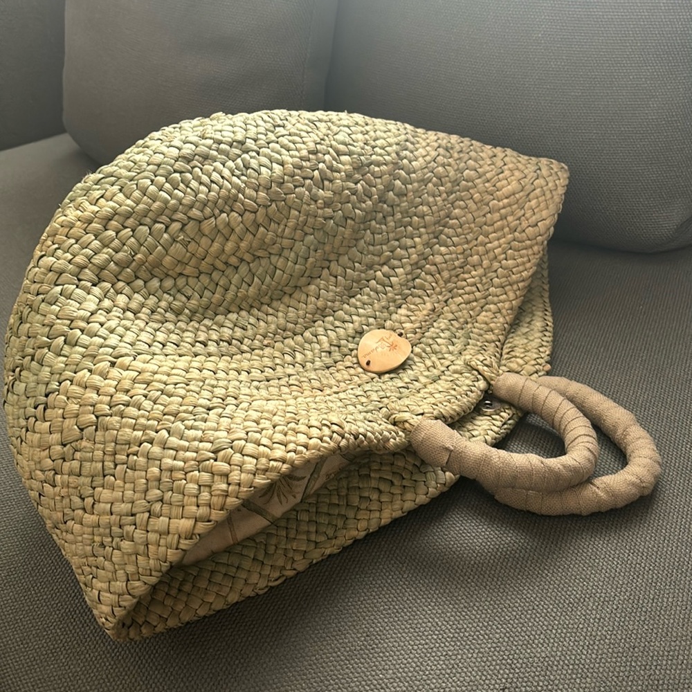 Tommy Bahamas Raffia bag